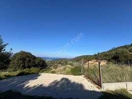Turyap Foça'dan Sazlıca'da Panoramik Deniz Manzaralı Arsa