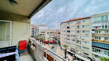 Myra Dan Atatürk Caddesi Nde Satılık Daire