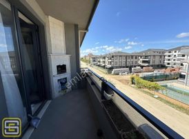 Havuzlu Sitede Denize Marketlere Yakın Yerden Isıtmalı 2+1 80 M2