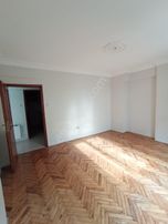 Beyoğlu Kasımpaşa Kulaksız Caddesi'nde Kiralık 2+1, 75m2, Arka Cepheli, 2.kat Daire-sözgen'den-283k