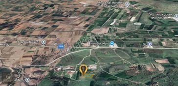 C21 Loca'dan Gökçeyazı Anayola Yakın Arazi