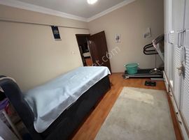 Mimar Emlak'tan Tek Daire Üzeri Çift Cephe 3+1 / 120m2 Arakat!