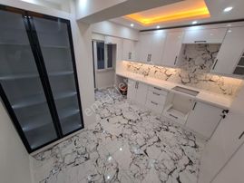 Manisa Şehzadeler Alaybey Mh 2+1 Full Yapılı Bahçeli Zemin Kat