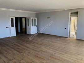 Portakal Çiçeği Bulvarı Üzerinde Site İçi Kiralık Dubleks