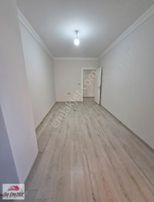 Ön Emlak'tan Burhaniye Bahçelievlerde Satılık Geniş 3+1 Daire!