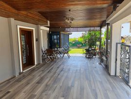 Balıkesir Edremit Tahtakuşlar'da Satılık Bahçeli Müstakil Ev