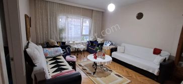 Dikmen, Naci Çakır Mahallesinde İlker Cadde Üstünde 3+1 Satılık Daire