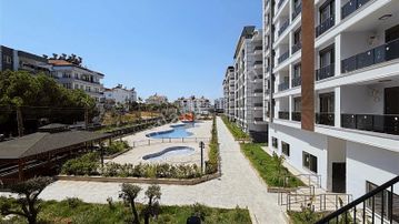 Serik'te Lüx Site İçerisinde Esyasız 1+1 Sıfır Daire