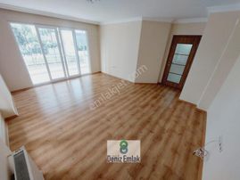 Denizden Akçayda Yeni Binada Müstakil Tadında Geniş Satılık 3+1 Daire.