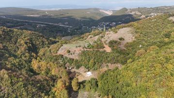 Nilüfer İnegazi Köyünde Dere Kenarı 3480 M²bağ Evi