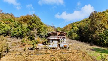 Nilüfer İnegazi Köyünde Dere Kenarı 3480 M²bağ Evi