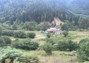 Çat Köyünde Tek Tapu Fırtına Deresi Yakını Yola Sıfır Arsa...