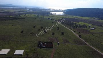 Foçada Satılık Bungolovlu Yaşam Evi