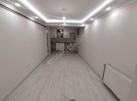 Para'dan Acil!!! Harika Konumda + Ferah Temiz 2+1 Bahçe Katı+ Kaçırmayın