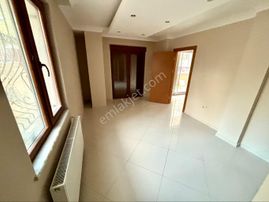 Merkez’de 3+1 Düz Giriş Kiralık Ofis-muayne Hane-büro