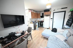 Üstünkent'ten Çiftlikköy'de Yatırımlık 2+1 Satılık Daire