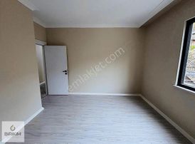 Darıca Emek Mahallesinde Marmaraya Yakın 2+1 90m² Arakat Daire