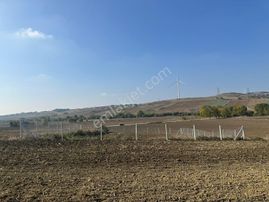 Fenerköyde 568 Metre Çapı Mevcut Etrafı Çevrili