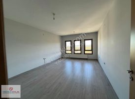 Yağmur Emlak'tan Tekkeköy Tokide Kiralık 3+1 Daire