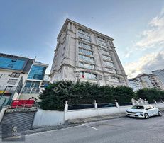 Ümraniye Tatlısu'da Site İçi Kapalı Otoparklı 3+1 Satılık Daire