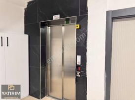 Bağlarbaşı Merkez'de Asansörlü K.otoparklı Ara Kat Daire