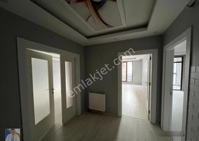 Halilağa Mahallesinde Yeni Yapı 3+1 Satılık Daire