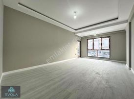 Evola Gayrimenkul'den Mükemmel Konumda Kiralık 2+1 Daire