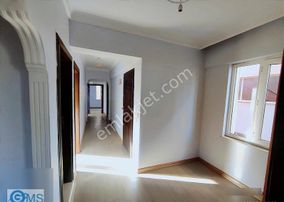 Muratpaşa Kızıltoprak Mah'de Eşsiz 3+1 Arakatta Daire!