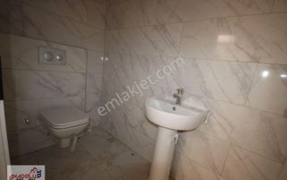 Anadoludan Bahçelevler De 3. Caddeye Yakın 35+25m2 Dükkan