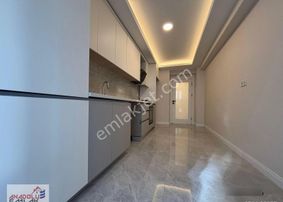 Anadoludan Bahçelievlerde Yeni Binada 2+1 Orta Katta Süperlüx