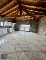 Yatırımlık Ve Huzurlu Yaşam İçin 590 M2 Satılık Tek Kat Taş Ev