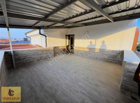 Acil! Buhara Hat Caddesinde Teraslı Otoparklı Müstakil! Acil!