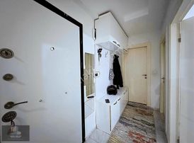 Cadde Üstü Katta Tramvay Yürüme Mesafesi Asansörlü Geniş Daire