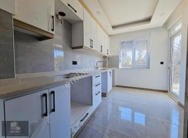 Aktoprak Mah.tramvaya 100 Metre Sıfır Asansörlü 2.kat 2+1 100 M²