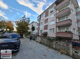 Adapazarı-ozanlarda Full Eşyalı 135 M2 3+1 Kiralık Daire