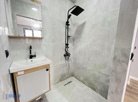 Bayramoğlu Mh Ebeveyn Banyolu Asansörlü 2+1 Ara Kat Daire