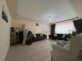 Beylikdüzü Yakuplu Mah 2+1 Geniş Balkonlu Krediye Uygun Satılık Daire !!!