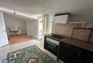 Sezgin Aslan'dan Kışla Mah. Çatı Katı Eşyalı Kiralık Daire