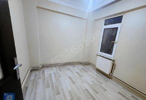 Sezgin Aslan'dan Unkapanı Mah. 2+1 Kiralık Daire