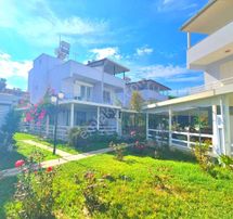 Davutlarda Plaja Yakın Havuzlu Sitede 3+1 Bahçeli Yazlık