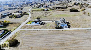 Büyükçekmece Kamiloba'da 760 M2 Satılık Villa Arsası