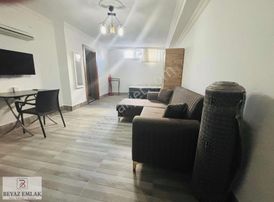 Ahatlıda Üniye 20 Dk Yeni Eşyalı Temiz 1-0 Daire 15.000 Tl