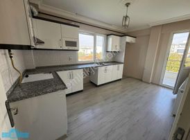 Akhisar Cumhuriyet Mh.ring Yolu Yanı Kiralık 2+1 Arakat Daire