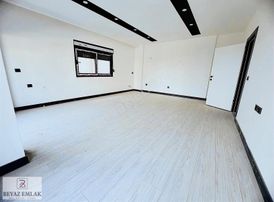 Fevzi Çakmak Mah'de 3+1 Satılık Çift Girişli Bahçe Dubleks