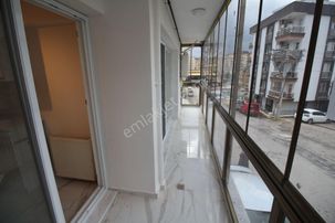 Arga'dan Buca Kadın Doğum Yakını 3+1 Satılık Daire.