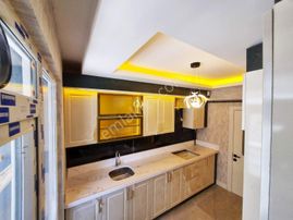 Mendereste Fırsat Köşe Başı3+1yüksek Giriş Cadde Üzeri Nd Arttan