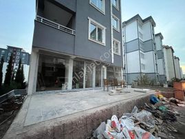 Hürriyet Mahallesinde Satılık 2 Dükkan