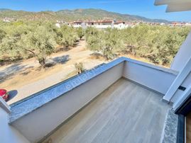 Gümüş'den Narlıda Geniş Bahçeli Ultra Lüks Sıfır 3+1 Müstakil Ev