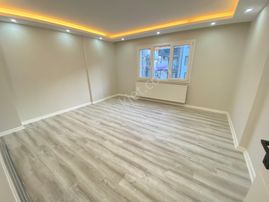 Atbiner Emlaktan Manisa Yunusemre Topçuasım Mahallesi 3+1 120m2 Asansörlü Full Arakat Daire