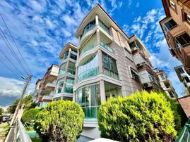 Berkay Demirel'den Akçay Merkezde Ayrı Mutfak 3 Balkonlu 3+1